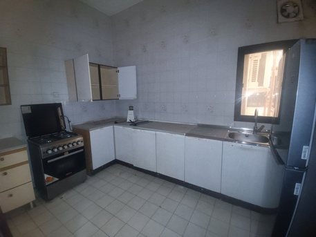 Mahooz, Apartments/Houses, BHD 250/month,  3 BR,  150 Sq. Meter,  Semi Furnished 3bhk Without Ewa