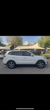 Riyadh, Vehicles, Cars & Trucks , SAR 24000,  Hyundai Santa Fe,  2012,  289000 KM,   Full Automatic Very Clean