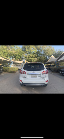 Riyadh, Vehicles, Cars & Trucks , SAR 24000,  Hyundai Santa Fe,  2012,  289000 KM,   Full Automatic Very Clean