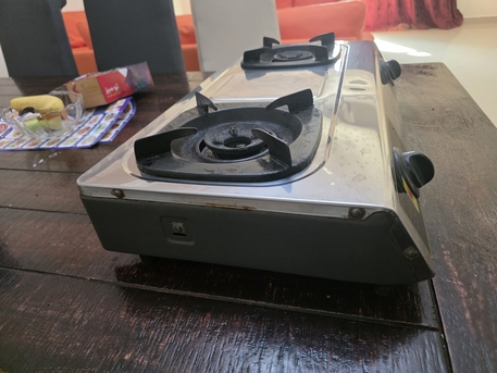 Manama, Appliances, BHD 9,  Excellent Condition Cooking Gas Stove For Sale Hitachi Japan Brand