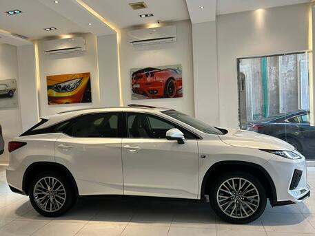 East Riffa, Vehicles, Cars & Trucks , BHD 9300,  Lexus RX 350,  2017,  Automatic,  200000 KM,  LEXUS RX350 MODEL  FOR SALE