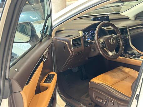 East Riffa, Vehicles, Cars & Trucks , BHD 9300,  Lexus RX 350,  2017,  Automatic,  200000 KM,  LEXUS RX350 MODEL  FOR SALE