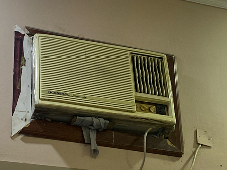 Manama, Air Conditioners, BHD 60,  General AC 2.5 Ton For Sale Perfectly Working.