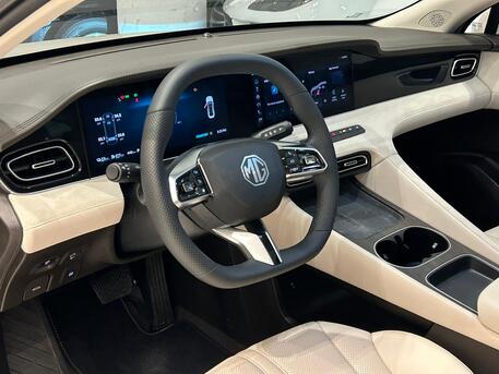 East Riffa, Vehicles, Cars & Trucks , BHD 8800,  MG 8 PHEV HYBRID,  2026,  Automatic,  7000 KM,   MODEL  FOR SALE