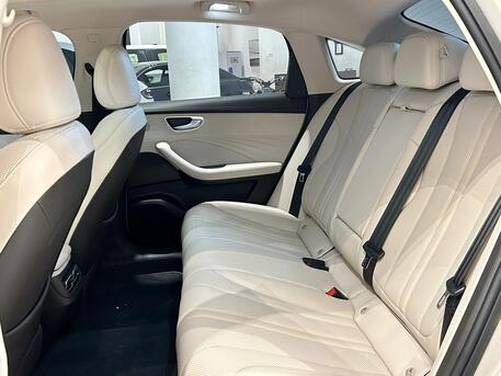 East Riffa, Vehicles, Cars & Trucks , BHD 8800,  MG 8 PHEV HYBRID,  2026,  Automatic,  7000 KM,   MODEL  FOR SALE