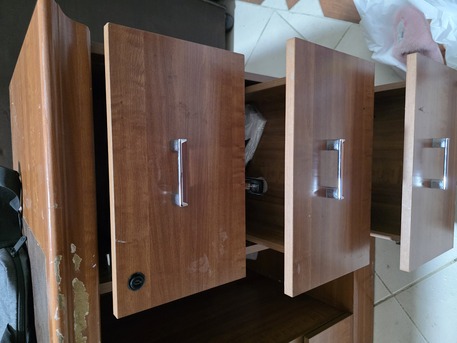 Dammam, Furniture, SAR 80,  Well Maintained Table With Drawers. No Any Defects