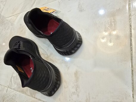 Jeddah, Household Items, SAR 350,  Brand New Sketchers Safety Work Shoes Size 43. Slip Resistant, Slip Inns.   Price SAR 350