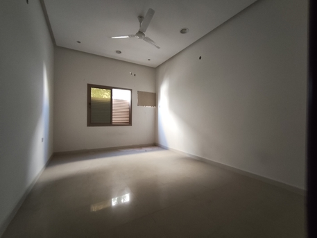 Sanad, Apartments/Houses, BHD 200/year,  3 BR,  Sanad:- 3Bhk Unfurnished Flat On Rent