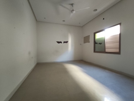 Sanad, Apartments/Houses, BHD 200/year,  3 BR,  Sanad:- 3Bhk Unfurnished Flat On Rent