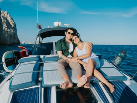 New York, Business, Why Travelers Prefer Private Boats Over Crowded Excursions