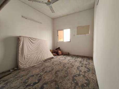 Juffair, Offices, BHD 135,  Juffair:- 1Bhk Office/Commercial Flat For Rent BD 135/-