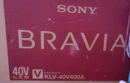 Al Badiyah, Electronics, SAR 200,  Sony BRAVIA 40-inch LCD TV (Model: KLV-40V400A) Excellent Condition (Like New)