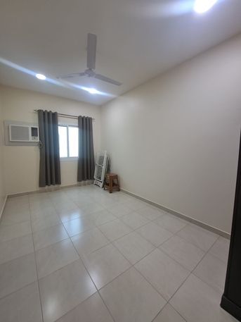 Hoora, Apartments/Houses, BHD 180/year,  1 BR,  Hoora Semi-furnished Apartment  شقه نص مفروش الحورة