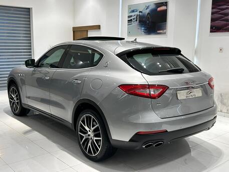 East Riffa, Vehicles, Cars & Trucks , BHD 8200,  Maserati Levante,  2018,  Automatic,  150000 KM,   MODEL  FOR SALE