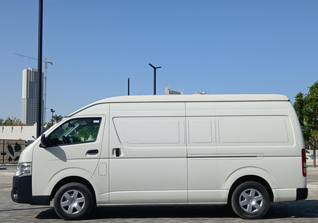 Salmaniya, Vehicles, Cars & Trucks , BHD 7900,  Toyota Hi-Ace,  2023,  Manual,  128000 KM,  Highroof Cargo Call : 33662799
