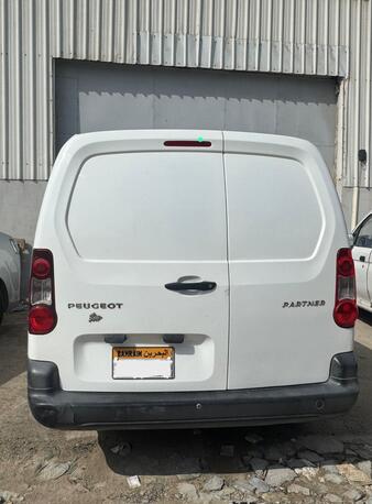 Manama, Vehicles, Cars & Trucks , BHD 1500,  PEUGEOT PARTNER COMMERCIAL VAN,  2018,  Manual,  155000 KM,