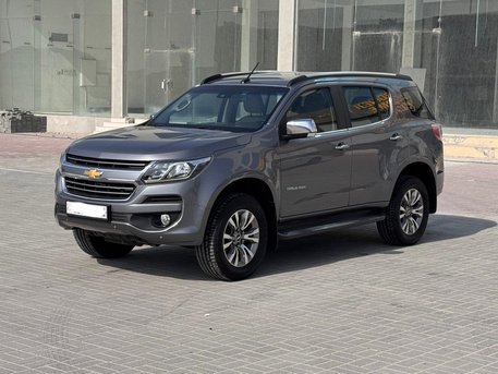 Manama, Vehicles, Cars & Trucks , BHD 3900,  Chevrolet Trailblazer LTZ,  2017,  Automatic,  132250 KM,    (Grey)