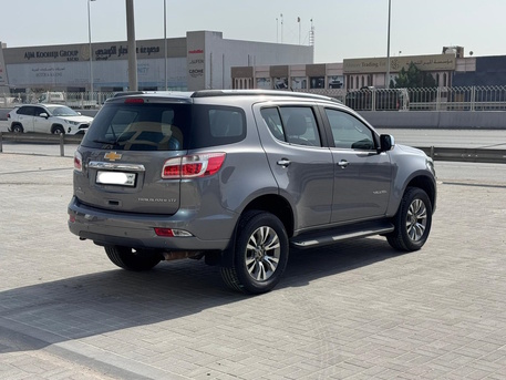 Manama, Vehicles, Cars & Trucks , BHD 3900,  Chevrolet Trailblazer LTZ,  2017,  Automatic,  132250 KM,    (Grey)