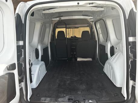 Manama, Vehicles, Cars & Trucks , BHD 3300,  Renault Express Cargo Van Imacalite Condation Single Ownar,  2023,  Manual,  2000 KM,