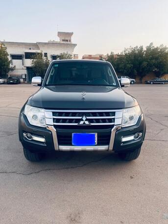 Al Malaz, Vehicles, Cars & Trucks , SAR 48000,  Mitsubishi Pajero,  2015,  Automatic,  230000 KM,   In Excellent Condition