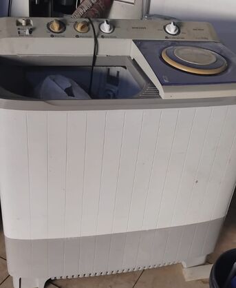 Aziziyah, Appliances, SAR 650,  14 Kgs Samsung Semi Auto Matic Washing Machine - Aziziya-Mushrefa-perfect Condition