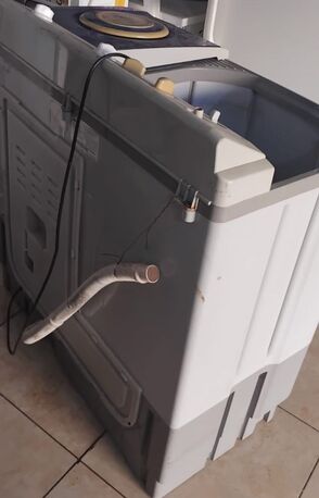 Aziziyah, Appliances, SAR 650,  14 Kgs Samsung Semi Auto Matic Washing Machine - Aziziya-Mushrefa-perfect Condition