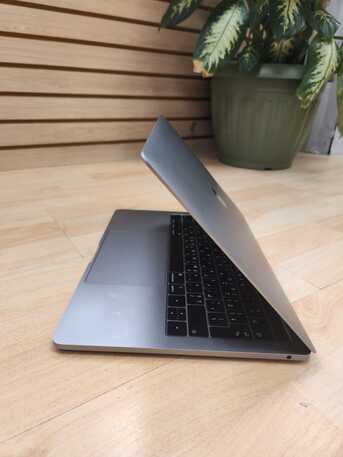 Olaya, Computers, SAR 1899,  MacBook Pro I5 13&rdquo; 2019 RAM:8 GB SSD: 256 GB Battery Cycle:263