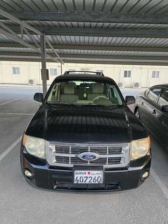Manama, Vehicles, Cars & Trucks , BHD 1350,  Ford Escape,  2012,  Automatic,  159000 KM,   BLACK COLOR-