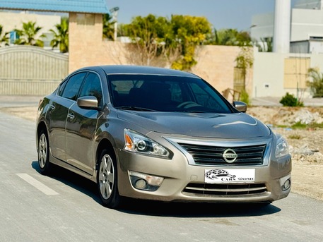 Manama, Vehicles, Cars & Trucks , BHD 1,  Nissan Altima,  2014,  245000 KM,  2.5S