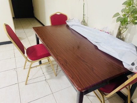 Al Thuqbah, Furniture, SAR 250,  Dining Table Set With 4 Chairs