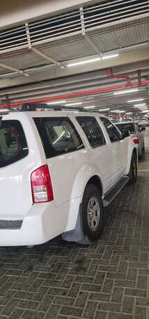Salmaniya, Vehicles, Cars & Trucks , BHD 2000,  Nissan Pathfinder,  2009,  Automatic,  120000 KM,    In Good Condition. Regular Service, Well Maintained