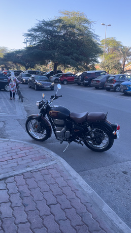 Manama, Motorcycles, BHD 900,  Royal Enfield 350