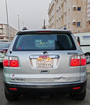 Jeddah, Vehicles, Cars & Trucks , SAR 22000,  Gmc Acadia,  2011,  Automatic,  290000 KM,   For Sale Neat And Good Condition
