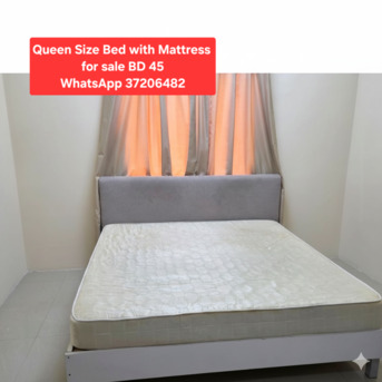 Manama, Furniture, BHD 45,  ✅️ Queen Size Bed With Mattress For Sale In Good Condition With Delivery