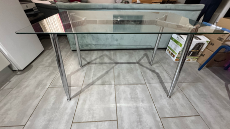 Riyadh, Furniture, SAR 350,  Dinning Table Like New