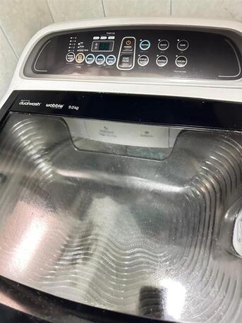 Jubail, Appliances, SAR 800,  Samsung Washing Machine Active Dualwash Wobble 9kg Top Load