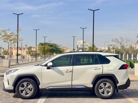 Riffa, Vehicles, Cars & Trucks , BHD 8600,  TOYOTA RAV-4,  2022,  Automatic,  33000 KM,  AGENCY SERVICE