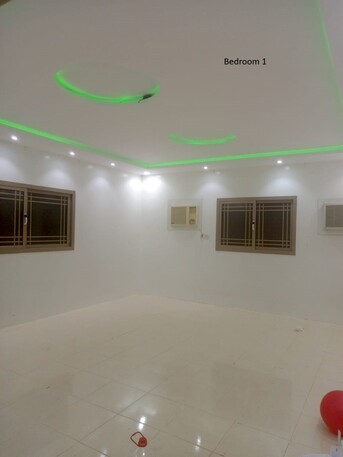 Al Hamra, Rooms for Rent, SAR 1800/month,  Furnished,  500 Sq. Feet,  Spacious Room For Rent -- Available 1st Aug &ndash; Walking Distance To Metro