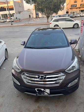 Riyadh, Vehicles, Cars & Trucks , SAR 32000,  Hyundai Santa Fe,  2016,  Automatic,  240 KM,   7-seater Family Car, 2nd Owner, Available Last 7 Year Neat And Clean