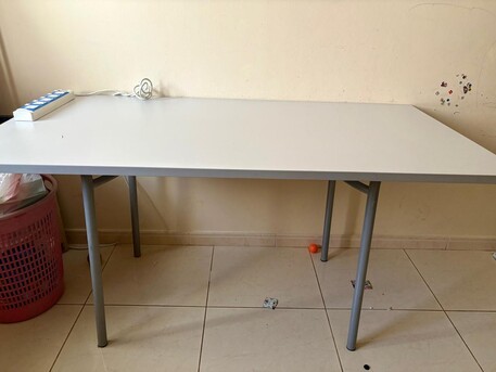 Akrabia, Furniture, SAR 10000100,  100 Shelf & 100 Table+Chair