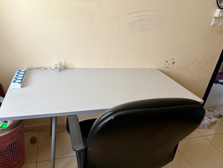 Akrabia, Furniture, SAR 10000100,  100 Shelf & 100 Table+Chair