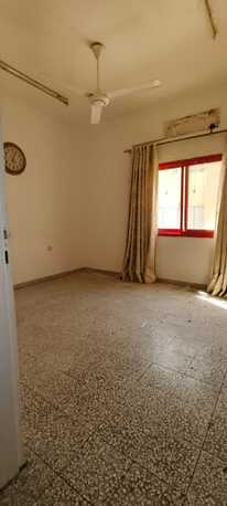 Sharjah, Apartments/Houses, AED 24000/year,  2 BR,  1000 Sq. Meter,  Nice 2bhk Window Ac Easy Exit For Dubai