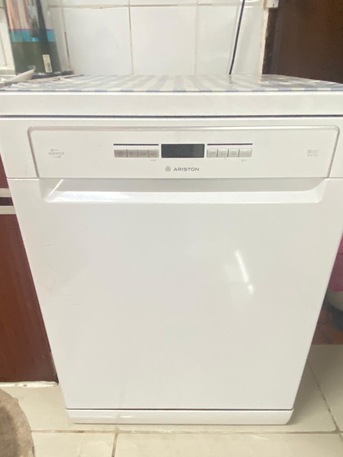 Khobar, Appliances, SAR 1000,  Ariston Dishwasher For Sell