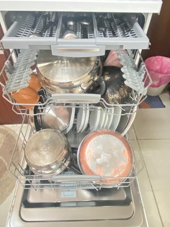 Khobar, Appliances, SAR 1000,  Ariston Dishwasher For Sell