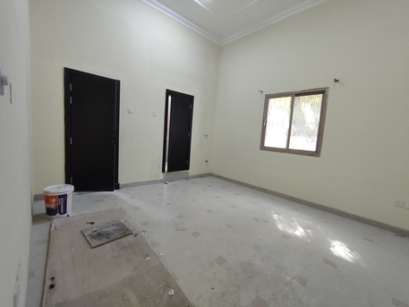 Juffair, Apartments/Houses, BHD 160/year,  1 BR,  Juffair:- Groundfloor Studio Flat On Rent With Unlimited Ewa..