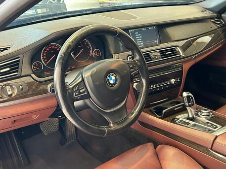 East Riffa, Vehicles, Cars & Trucks , BHD 2500,  Bmw 730LI,  2011,  Automatic,  155000 KM,   MODEL  FOR SALE