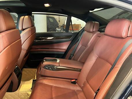 East Riffa, Vehicles, Cars & Trucks , BHD 2500,  Bmw 730LI,  2011,  Automatic,  155000 KM,   MODEL  FOR SALE