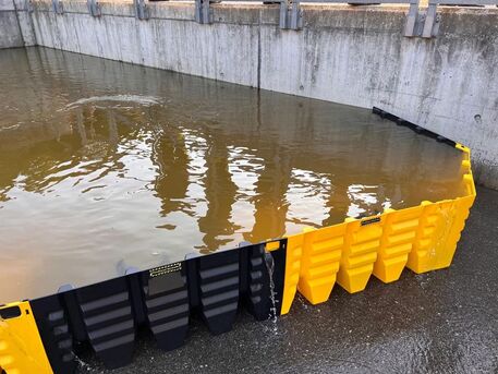 Toronto, Construction, Emergency Flood Barriers For Rapid Water Defense