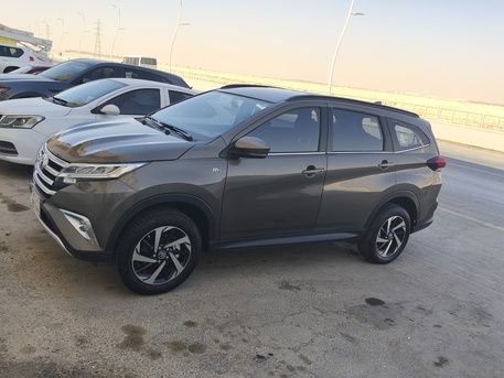 Al Kharj, Pick Up & Drop Off, Safe Family & School Transport Service - Al Kharj