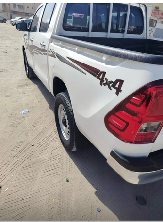 Riyadh, Manpower, We Provide Pick Up Toyota Hilux Model 2022 With Driver All Over Saudi Arabia